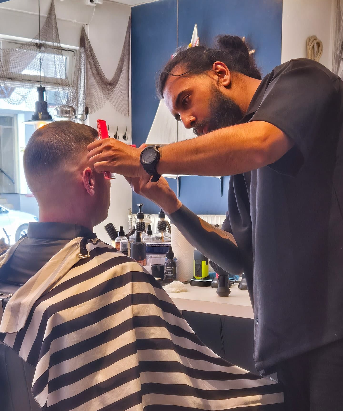 Old Sailor Barbershop — live site screenshot